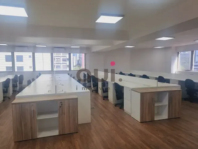 Conjunto comercial à venda ou para alugar, no bairro Brooklin Paulista em São Paulo