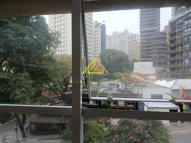 Conjunto comercial com 33m², para alugar, no bairro Bela Vista em São Paulo