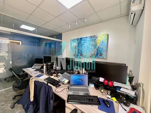 Conjunto comercial com 56m², para alugar, no bairro Itaim Bibi em São Paulo