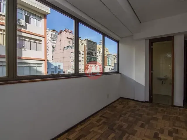 Conjunto comercial com 29m², para alugar, no bairro Centro Histórico em Porto Alegre