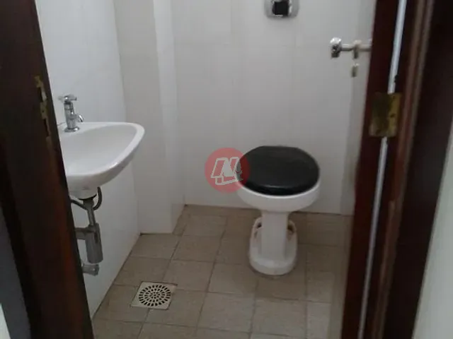 Conjunto comercial com 25m², para alugar, no bairro Centro Histórico em Porto Alegre