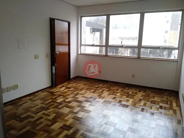 Conjunto comercial com 25m², para alugar, no bairro Centro Histórico em Porto Alegre