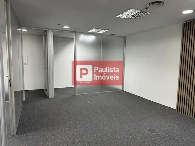 Conjunto comercial com 150m², para alugar, no bairro Cidade Monções em São Paulo
