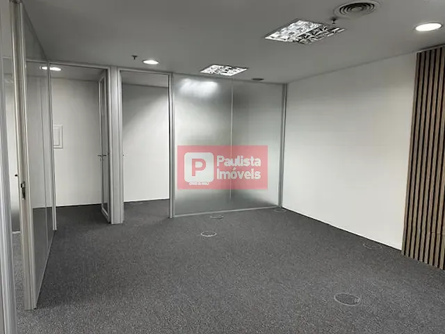 Conjunto comercial com 150m², para alugar, no bairro Cidade Monções em São Paulo