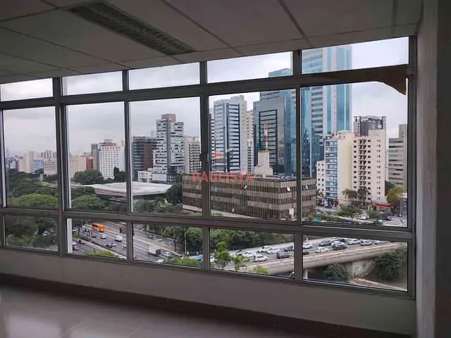 Conjunto comercial para alugar, no bairro Paraíso em São Paulo