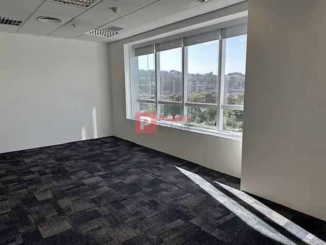 Conjunto comercial para alugar, no bairro Cidade Monções em São Paulo