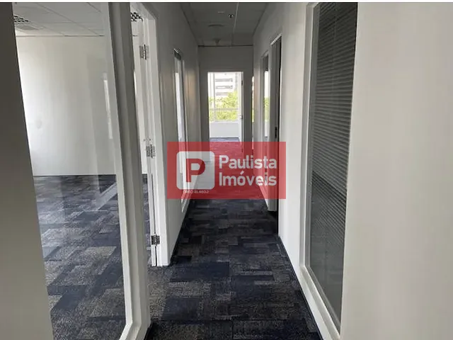 Conjunto comercial para alugar, no bairro Cidade Monções em São Paulo