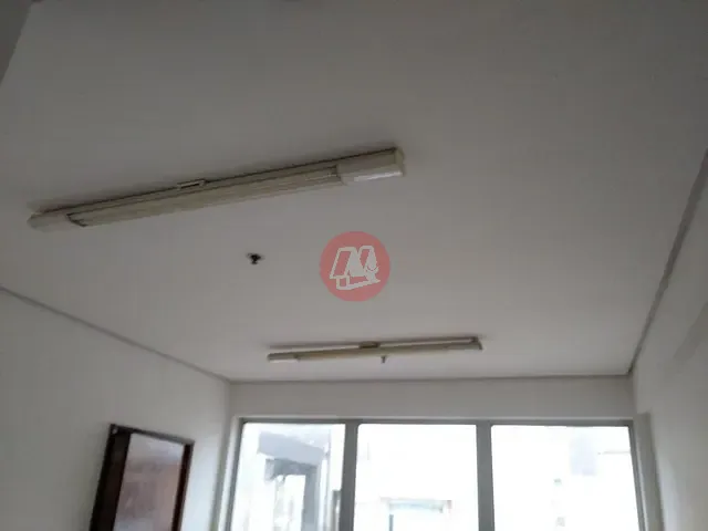 Conjunto comercial com 25m², para alugar, no bairro Centro Histórico em Porto Alegre