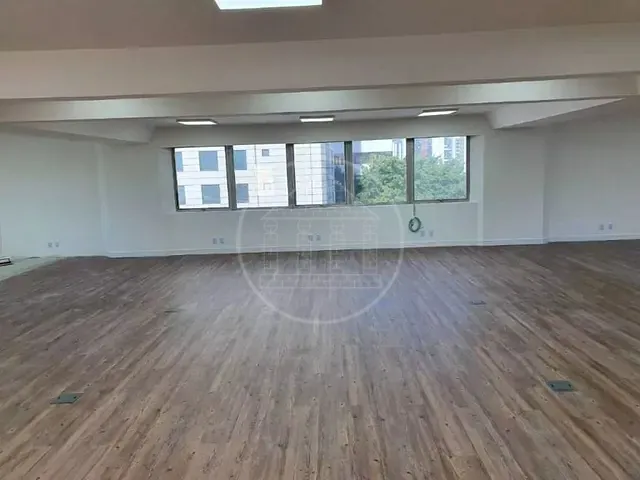 Conjunto comercial com 204m², à venda ou para alugar, no bairro Cidade Monções em São Paulo