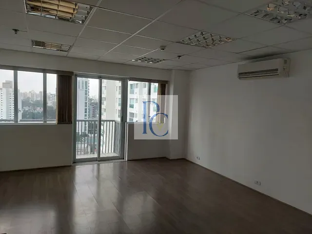 Conjunto comercial para alugar, no bairro Santo Amaro em São Paulo