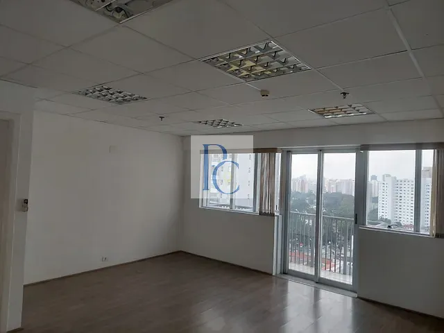 Conjunto comercial para alugar, no bairro Santo Amaro em São Paulo