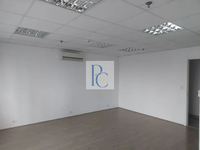 Conjunto comercial para alugar, no bairro Santo Amaro em São Paulo