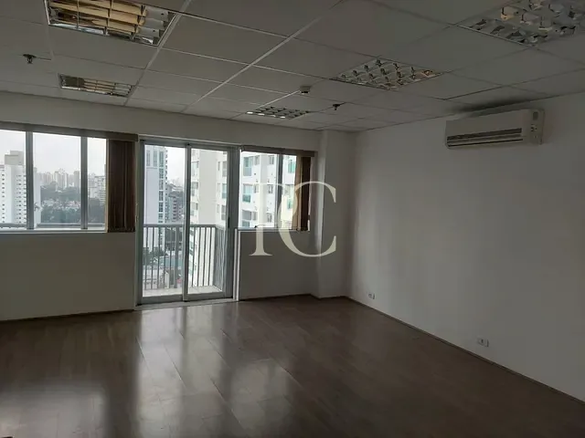 Conjunto comercial para alugar, no bairro Santo Amaro em São Paulo