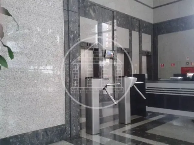 Conjunto comercial com 233m², para alugar, no bairro Jardim Paulista em São Paulo