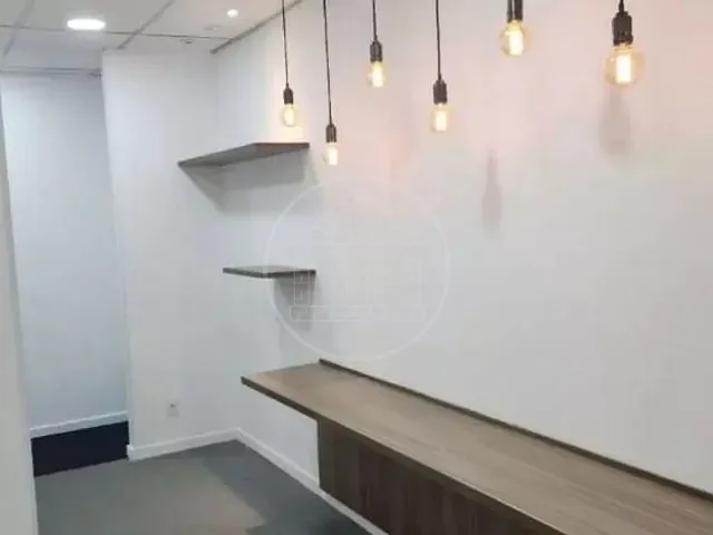 Conjunto comercial com 233m², para alugar, no bairro Jardim Paulista em São Paulo