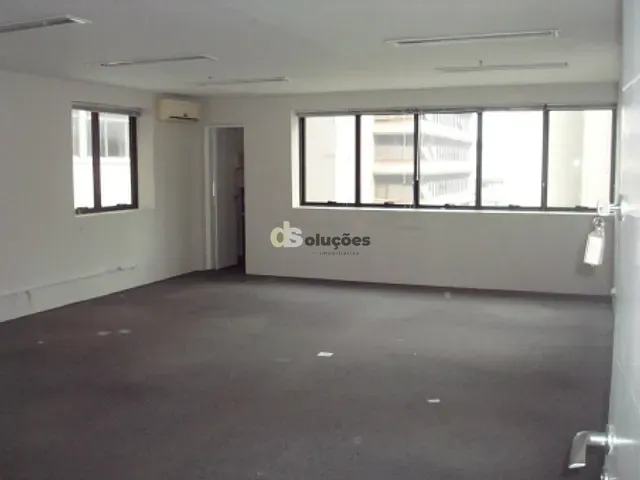 Conjunto comercial para alugar, no bairro Cerqueira César em São Paulo