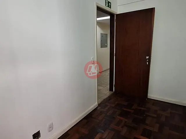 Conjunto comercial para alugar, no bairro Auxiliadora em Porto Alegre
