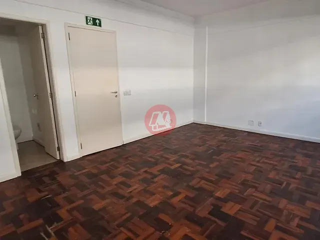 Conjunto comercial para alugar, no bairro Auxiliadora em Porto Alegre