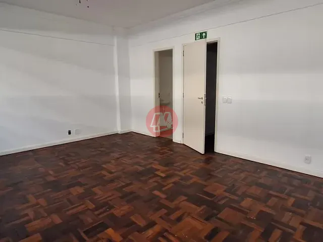 Conjunto comercial para alugar, no bairro Auxiliadora em Porto Alegre
