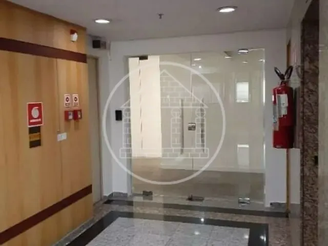 Conjunto comercial com 90m², à venda ou para alugar, no bairro Vila Olímpia em São Paulo