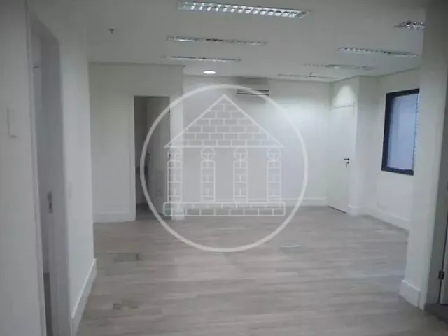 Conjunto comercial com 37m², à venda, no bairro Vila Olímpia em São Paulo