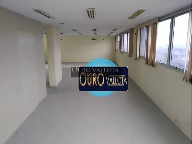 Conjunto comercial com 152m², à venda, no bairro Centro em Santos