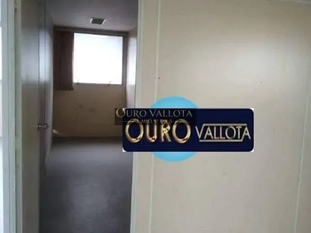 Conjunto comercial com 152m², à venda, no bairro Centro em Santos