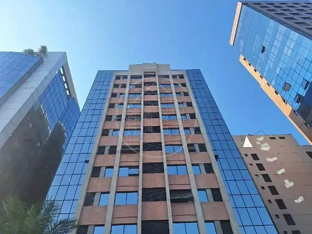 Conjunto comercial com 74m², à venda ou para alugar, no bairro Vila Olímpia em São Paulo