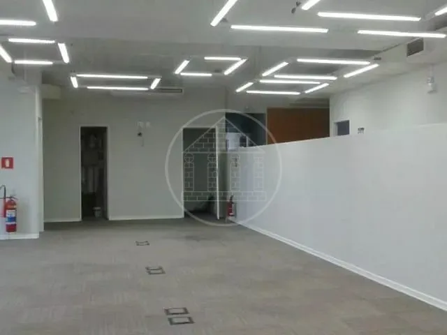 Conjunto comercial com 375m², à venda ou para alugar, no bairro Cidade Monções em São Paulo