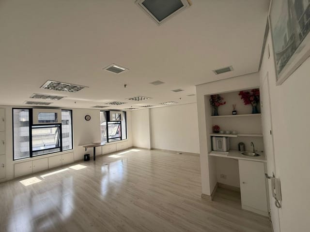 Conjunto comercial com 42m², à venda, no bairro Brooklin Paulista em São Paulo