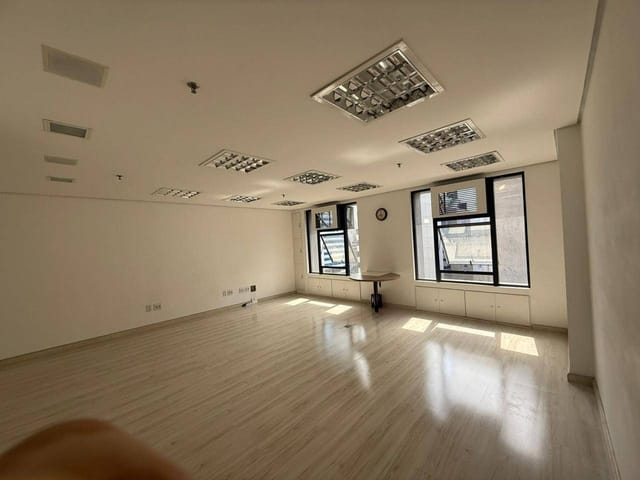 Conjunto comercial com 42m², à venda, no bairro Brooklin Paulista em São Paulo