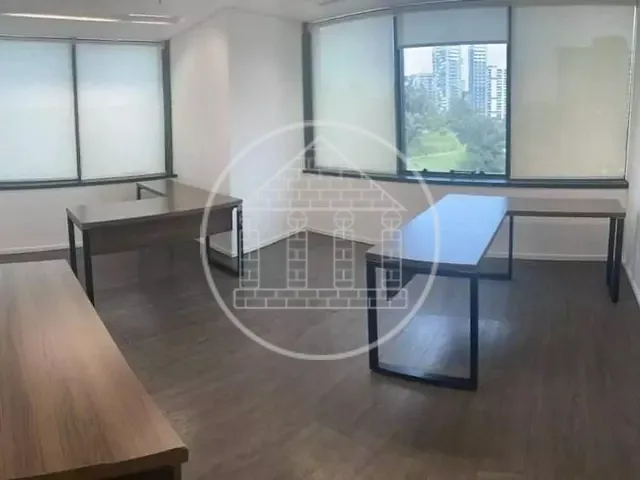 Conjunto comercial com 1550m², para alugar, no bairro Pinheiros em São Paulo