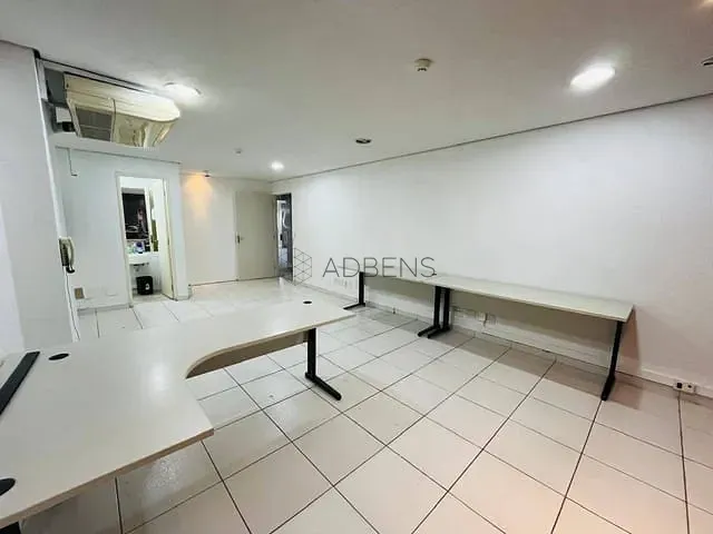 Conjunto comercial para alugar, no bairro Jardim Paulista em São Paulo