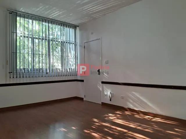Conjunto comercial com 80m², para alugar, no bairro Moema em São Paulo