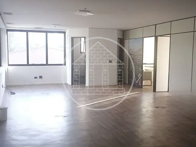 Conjunto comercial com 97m², para alugar, no bairro Chácara Santo Antônio em São Paulo
