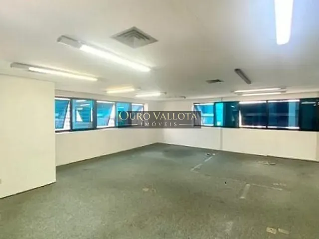 Conjunto comercial com 215m², para alugar, no bairro Brooklin Novo em São Paulo