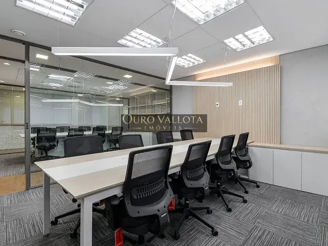 Conjunto comercial com 410m², para alugar, no bairro Vila Olímpia em São Paulo