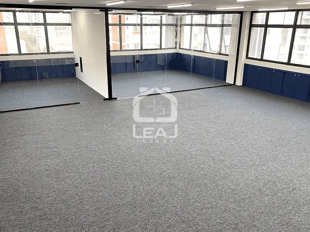 Conjunto comercial para alugar, no bairro Brooklin Paulista em São Paulo
