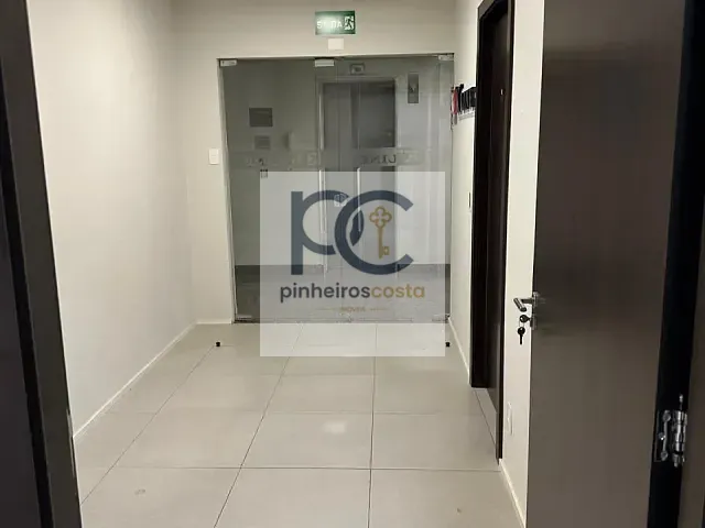 Conjunto comercial à venda ou para alugar, no bairro Bela Vista em São Paulo