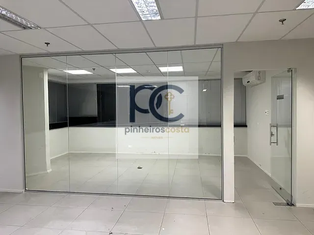Conjunto comercial à venda ou para alugar, no bairro Bela Vista em São Paulo