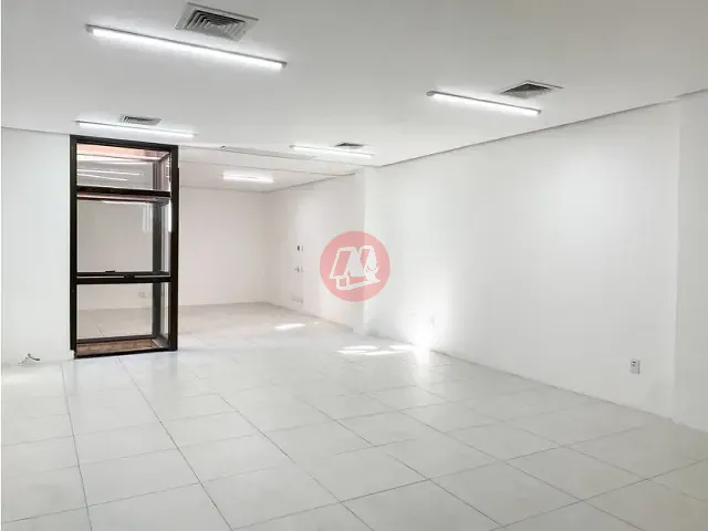 Conjunto comercial para alugar, no bairro Floresta em Porto Alegre