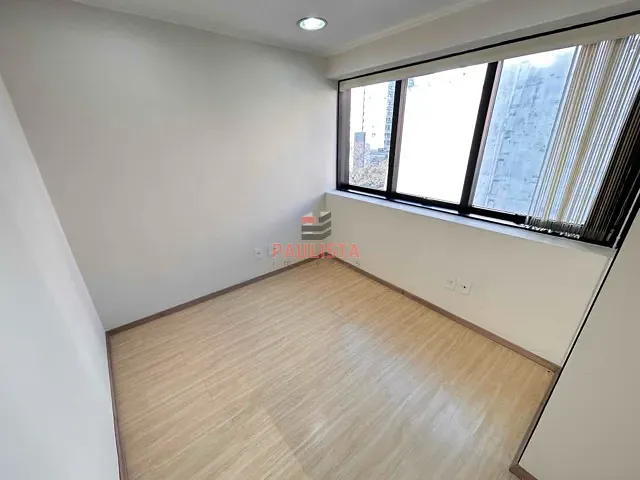 Conjunto comercial com 61m², à venda, no bairro Vila Clementino em São Paulo