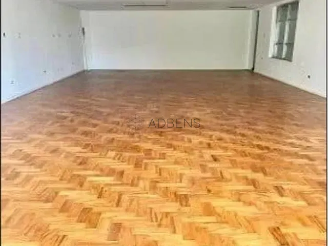 Conjunto comercial à venda ou para alugar, no bairro Liberdade em São Paulo