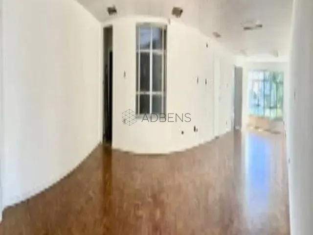 Conjunto comercial à venda ou para alugar, no bairro Liberdade em São Paulo