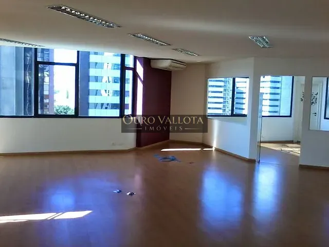 Conjunto comercial com 140m², à venda, no bairro Cidade Monções em São Paulo