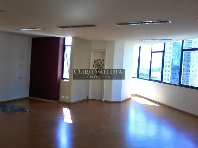 Conjunto comercial com 140m², à venda, no bairro Cidade Monções em São Paulo