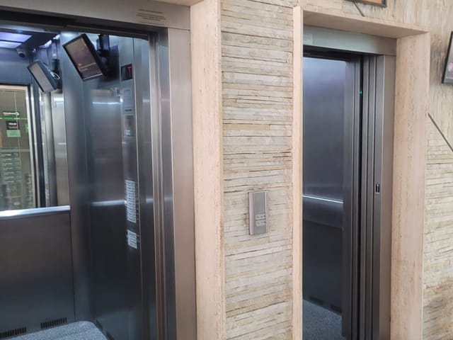 Conjunto comercial com 39m², à venda, no bairro Brooklin Paulista em São Paulo
