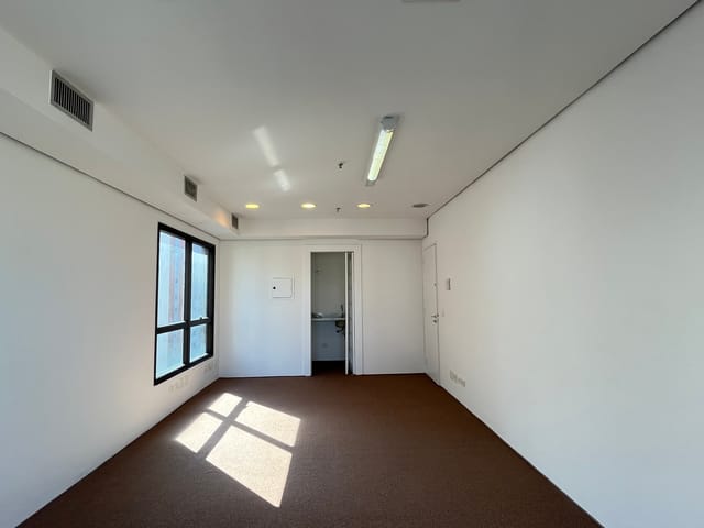Conjunto comercial com 35m², à venda, no bairro Jardim Paulista em São Paulo