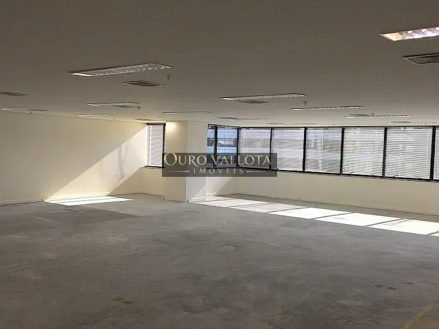 Conjunto comercial com 206m², para alugar, no bairro Cidade Monções em São Paulo