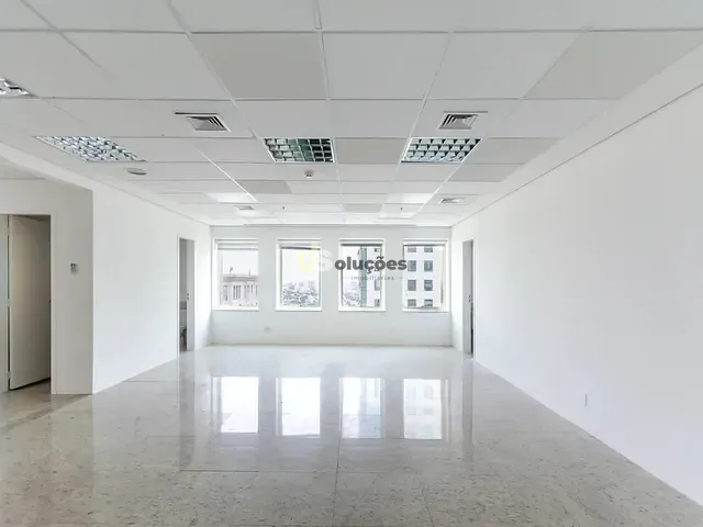 Conjunto comercial à venda ou para alugar, no bairro Consolação em São Paulo